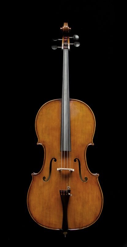 Maciej Lacek Cello